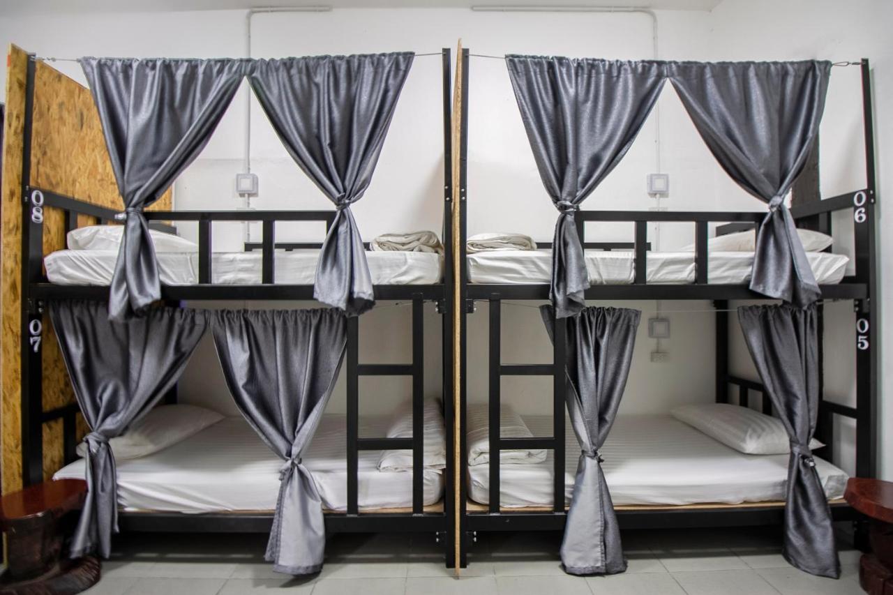 T & T Hostel Канчанабури Экстерьер фото